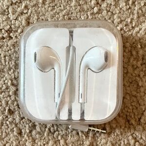 Apple White Wired Earbuds with Case